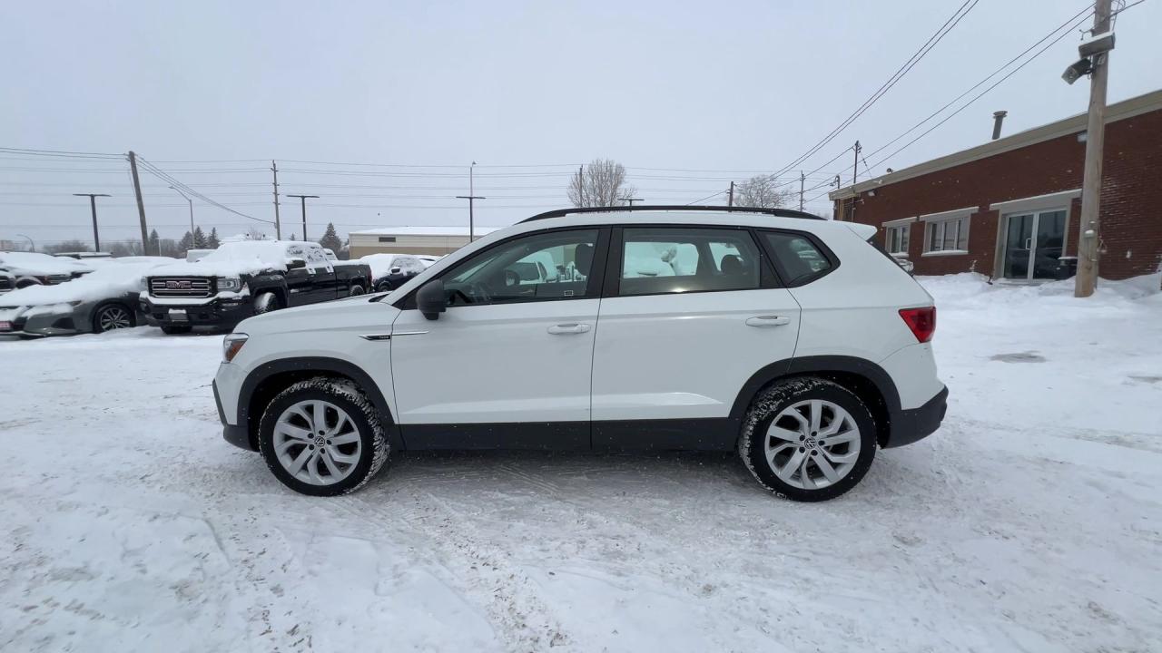 2023 Volkswagen Taos AWD| LOW KMS!| CARPLAY| 18IN ALLOYS Photo4