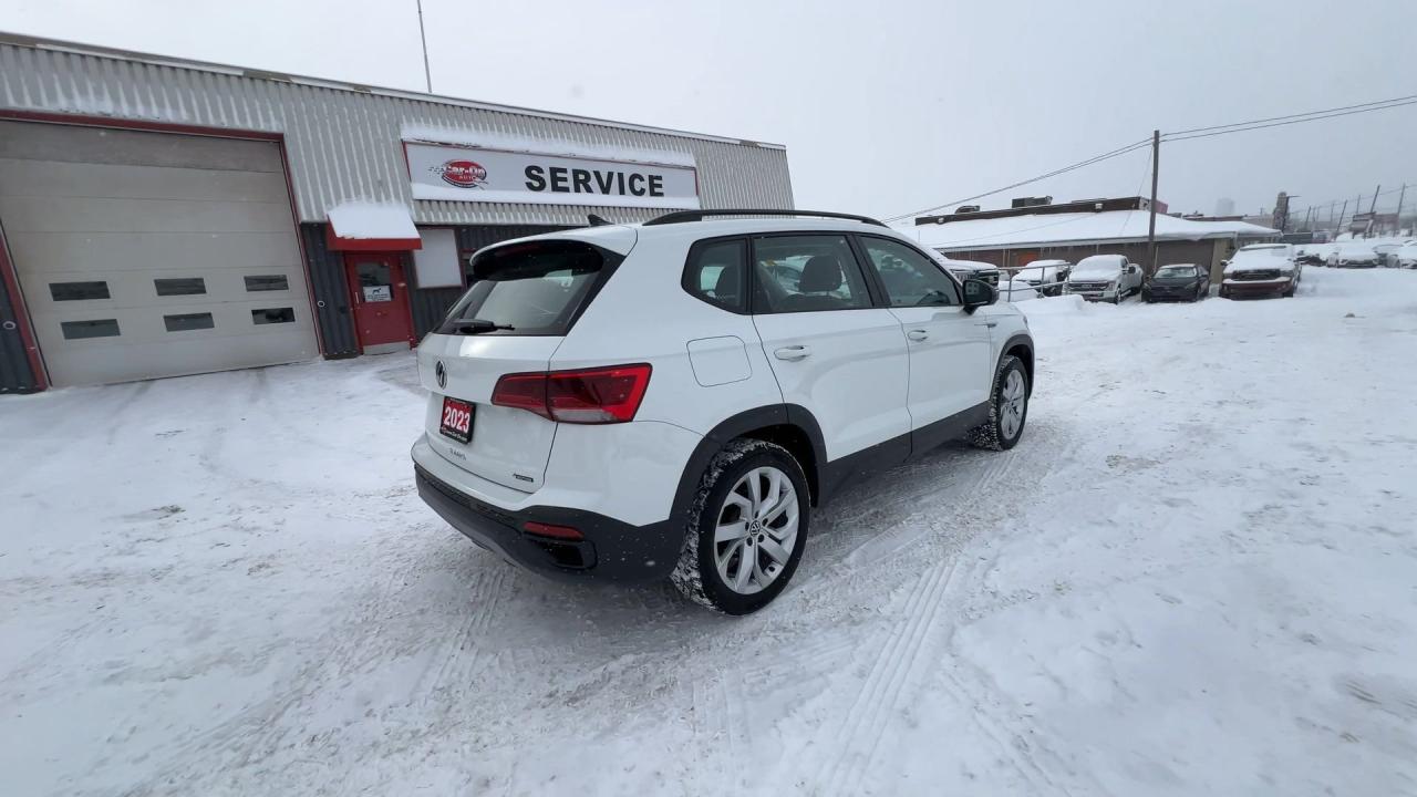 2023 Volkswagen Taos AWD| LOW KMS!| CARPLAY| 18IN ALLOYS Photo