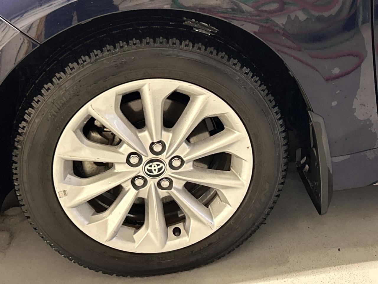 2022 Toyota Corolla SE UPGRADE | SUNROOF | HTD SEATS |CARPLAY | ALLOYS Photo4