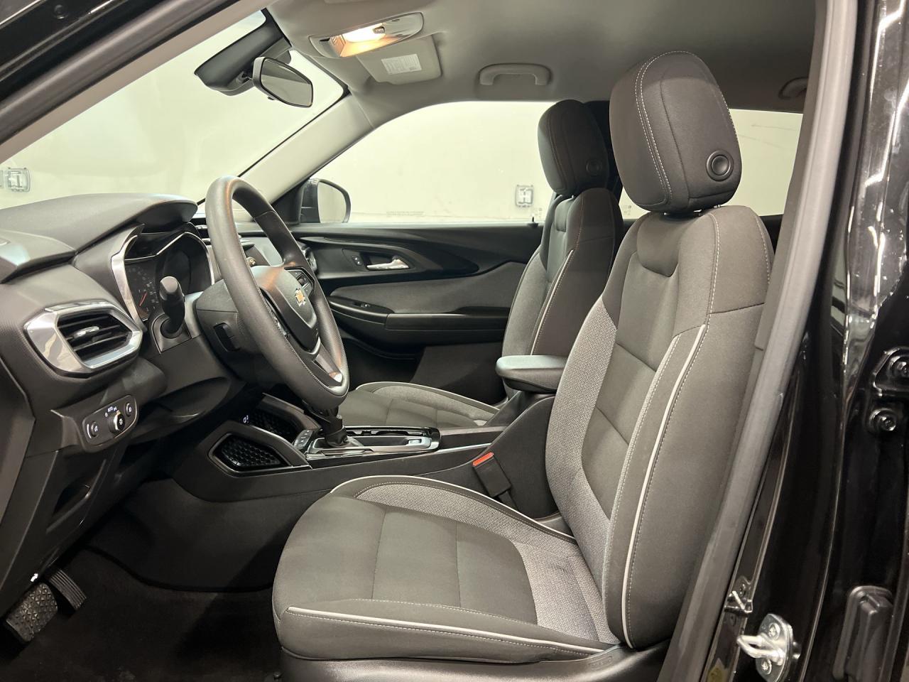 2023 Chevrolet TrailBlazer LT AWD | HTD SEATS |CARPLAY |REMOTE START | ALLOYS Photo