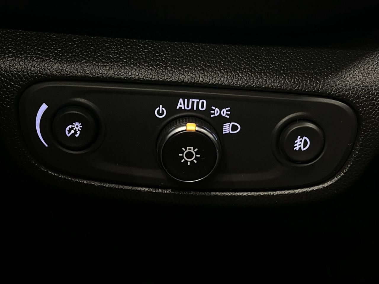 2023 Chevrolet TrailBlazer LT AWD | HTD SEATS |CARPLAY |REMOTE START | ALLOYS Photo