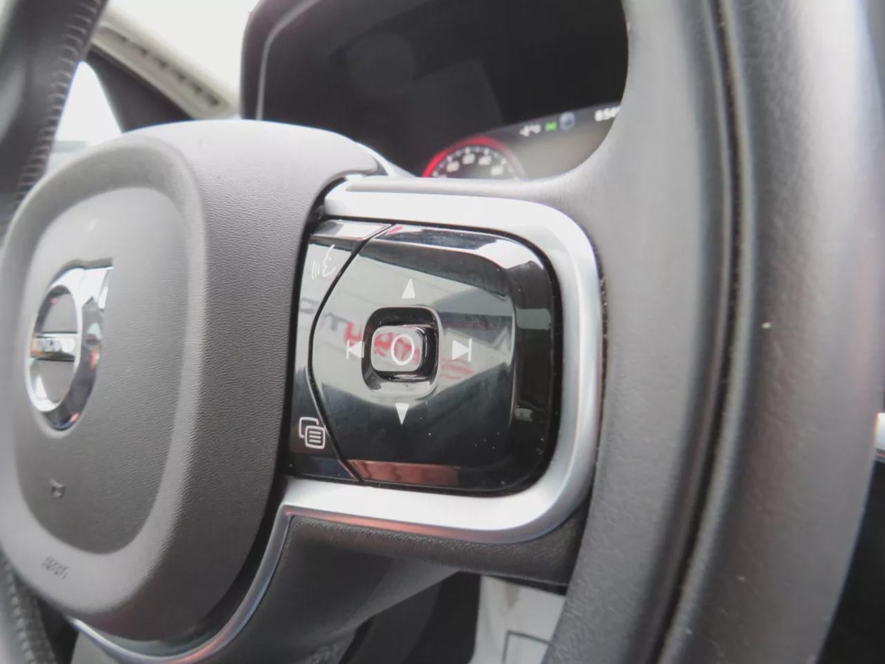 2020 Volvo S90 Inscription Very Low Km | Clean Title | No Accidents | Safety Certified | AWD | Alloy Rims | Sunroof | Leather | Navigation | Power Seats | Bowers&Wilkins Sound System | Reverse Camera | Heated Seats | Heated Steering Wheel | Lane & Parking Assist Photo