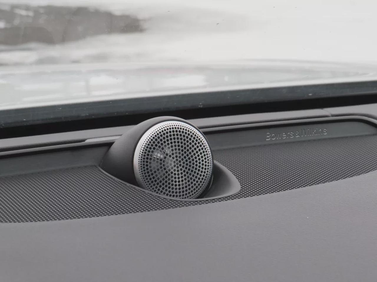 2020 Volvo S90 Inscription Very Low Km | Clean Title | No Accidents | Safety Certified | AWD | Alloy Rims | Sunroof | Leather | Navigation | Power Seats | Bowers&Wilkins Sound System | Reverse Camera | Heated Seats | Heated Steering Wheel | Lane & Parking Assist Photo