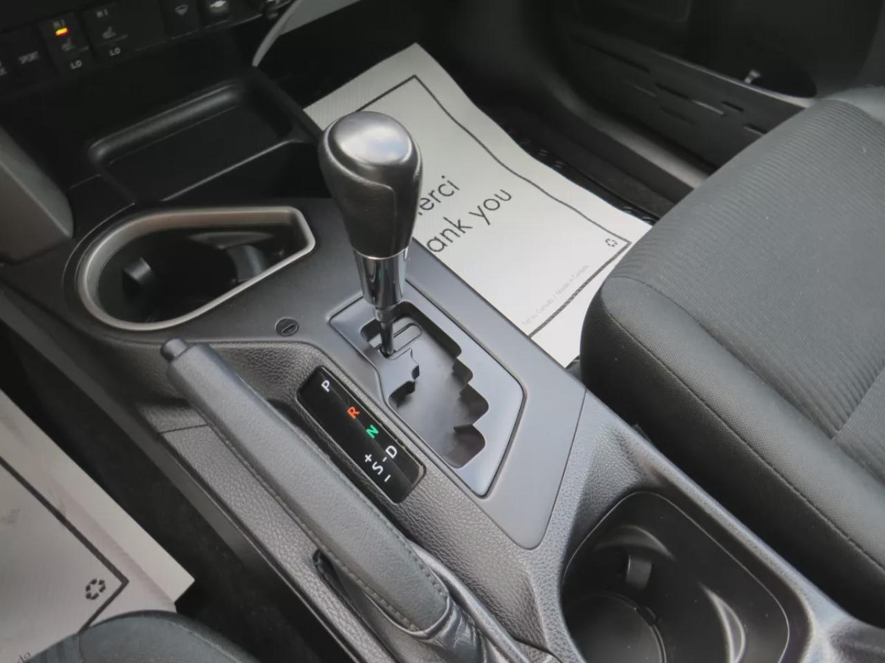 2018 Toyota RAV4 LE (**CLEAN TITLE/NO ACCIDENTS!!**SAFETY/CERTIFIED!!**ALLOY RIMS**DIGITAL TOUCHSCREEN**HEATED SEATS**CUSTOM RUBBER MATS**REAR PRIVACY COVER**REVERSE CAMERA** BLUETOOTH**CRUISE CONTROL**) Photo