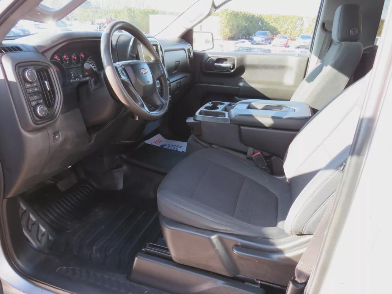 2019 Chevrolet Silverado 1500 Work Truck (**RARE SINGLE CAB!!**SAFETY/CERTIFIED!!**4X4**TRAILER HITCH**BRAKE CONTROLLER**AUTO HEADLIGHTS**DIGITAL TOUCHSCREEN**CRUISE CONTROL**POWER WINDOWS**POWER LOCKS**BACKUP CAMERA**USB PORT**) Photo