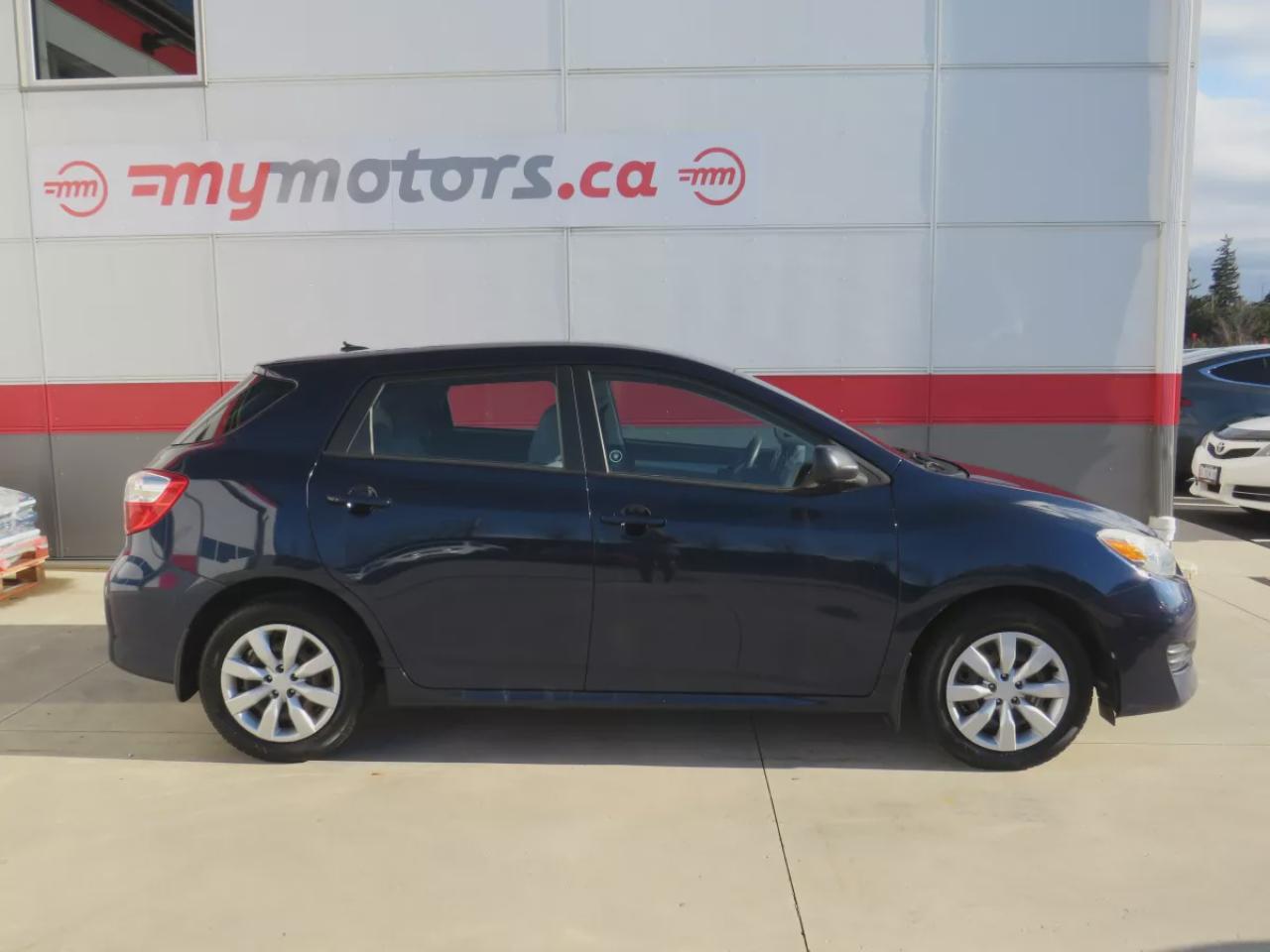 2011 Toyota Matrix Base (**CLEAN TITLE/NO ACCIDENTS!!**SAFETY/CERTIFIED!!**AUTOMATIC**A/C**POWER DOORS**POWER LOCKS**CD PLAYER**CRUISE CONTROL**) Photo