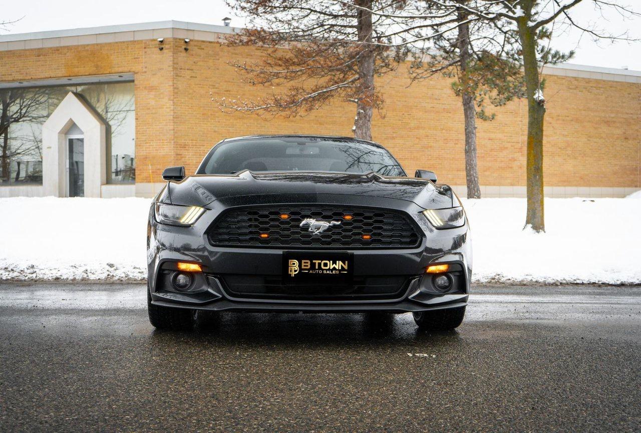 2017 Ford Mustang V6 Photo