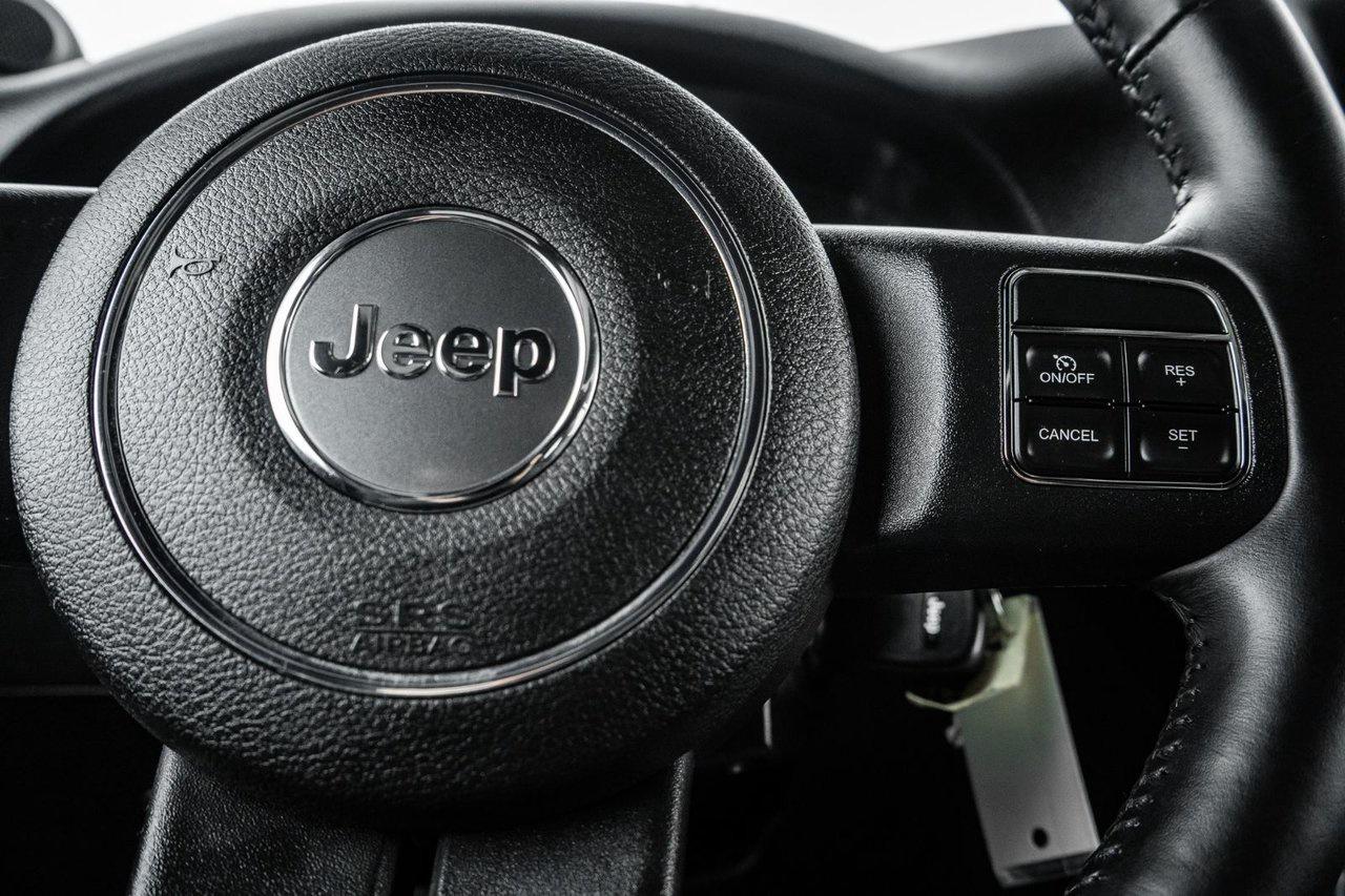 2014 Jeep Wrangler Unlimited Sahara Photo