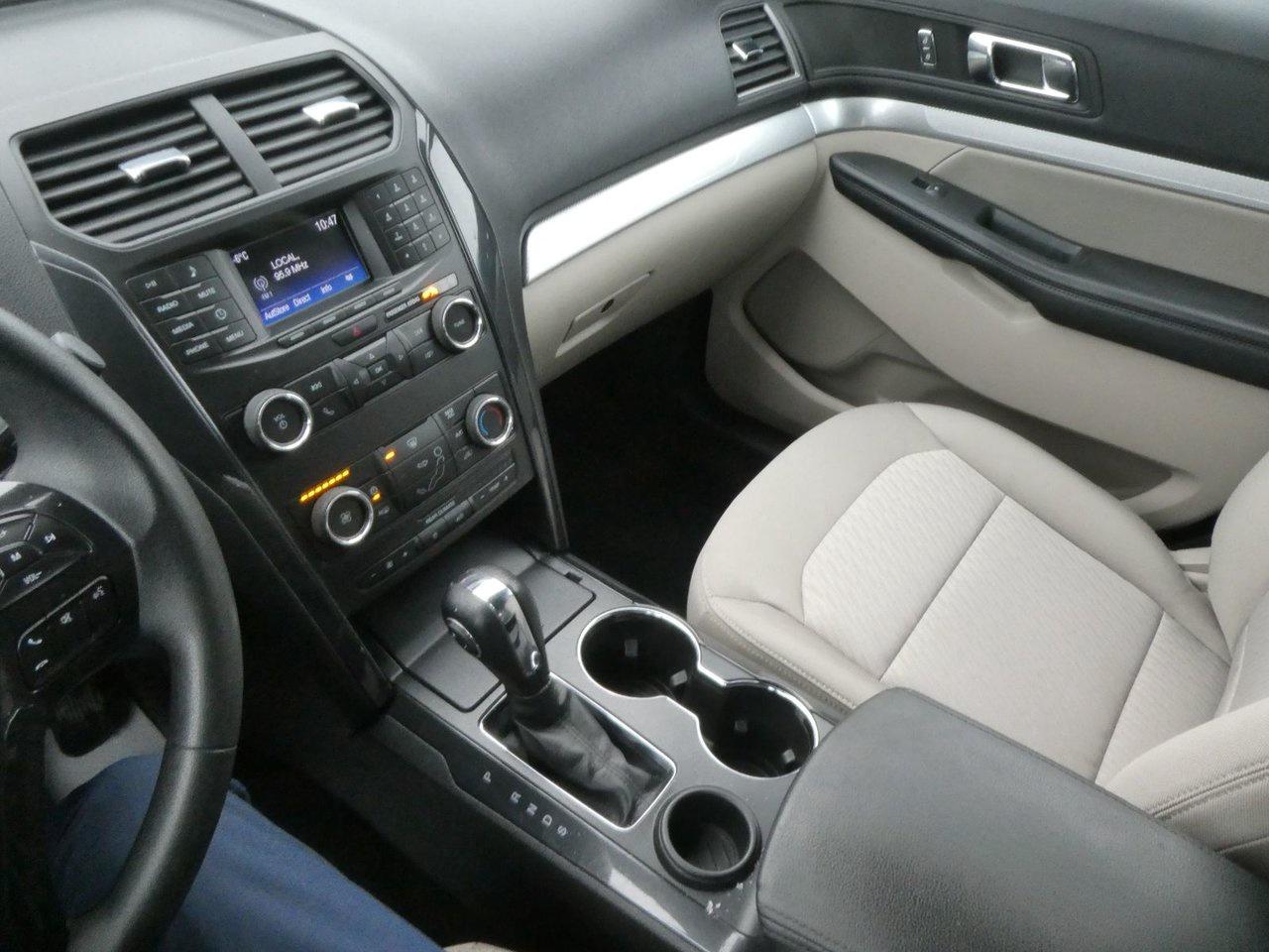 2018 Ford Explorer Base Photo