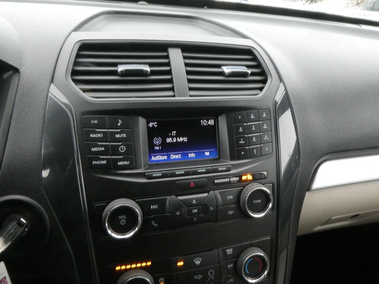 2018 Ford Explorer Base Photo