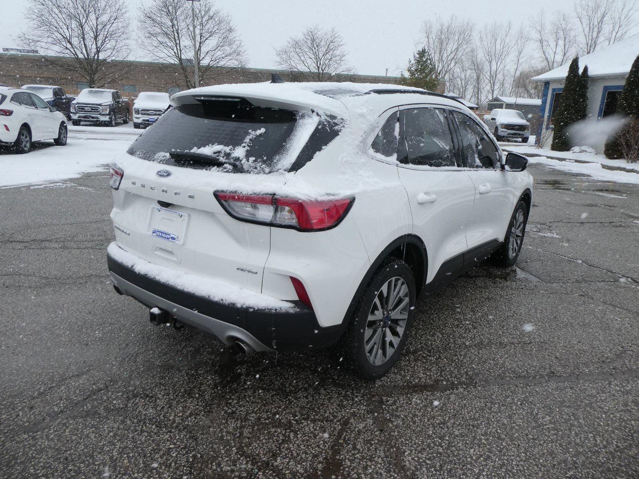 2022 Ford Escape Titanium Titanium Photo