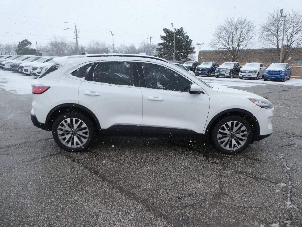 2022 Ford Escape Titanium Titanium Photo