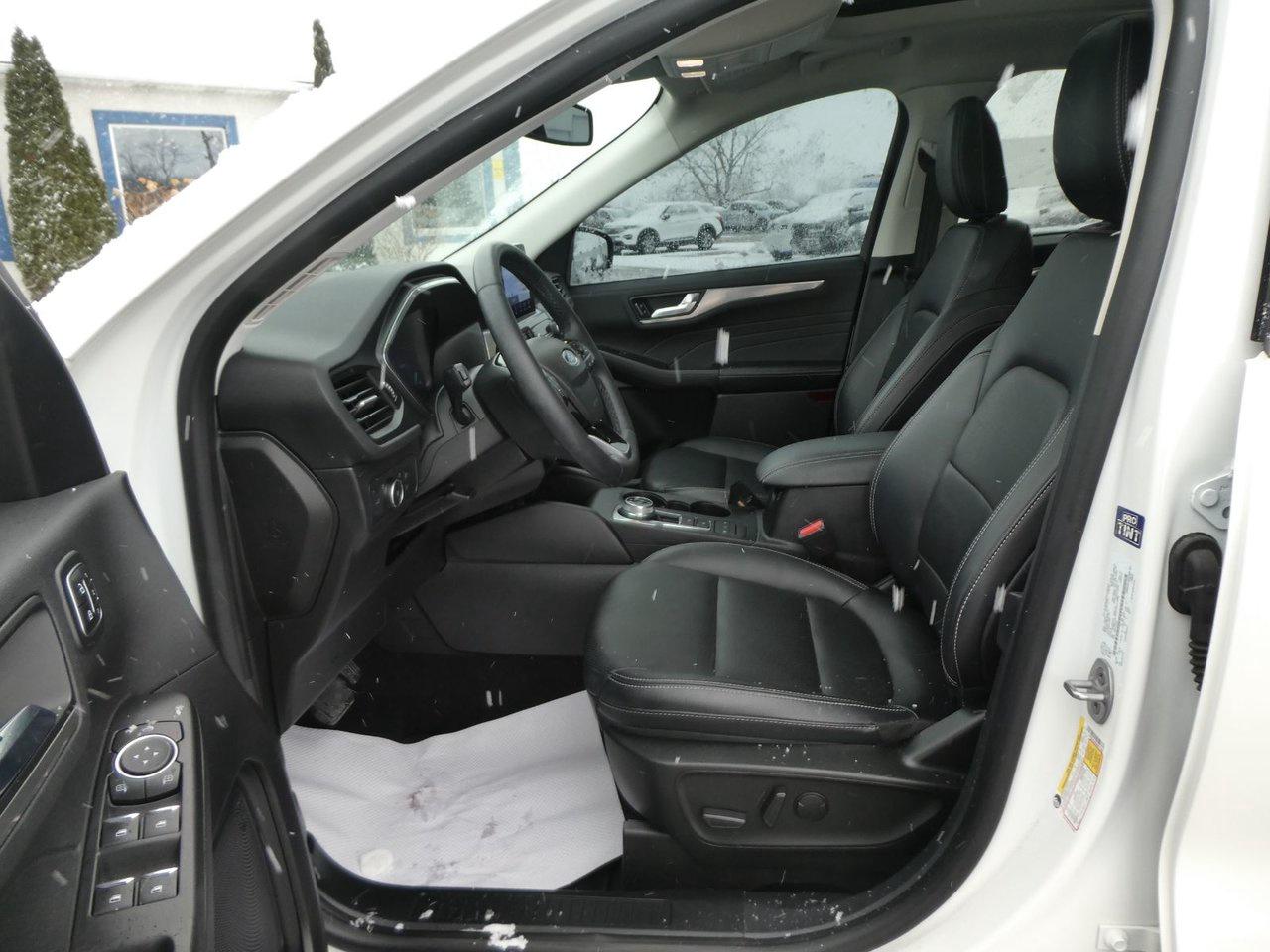 2022 Ford Escape Titanium Titanium Photo