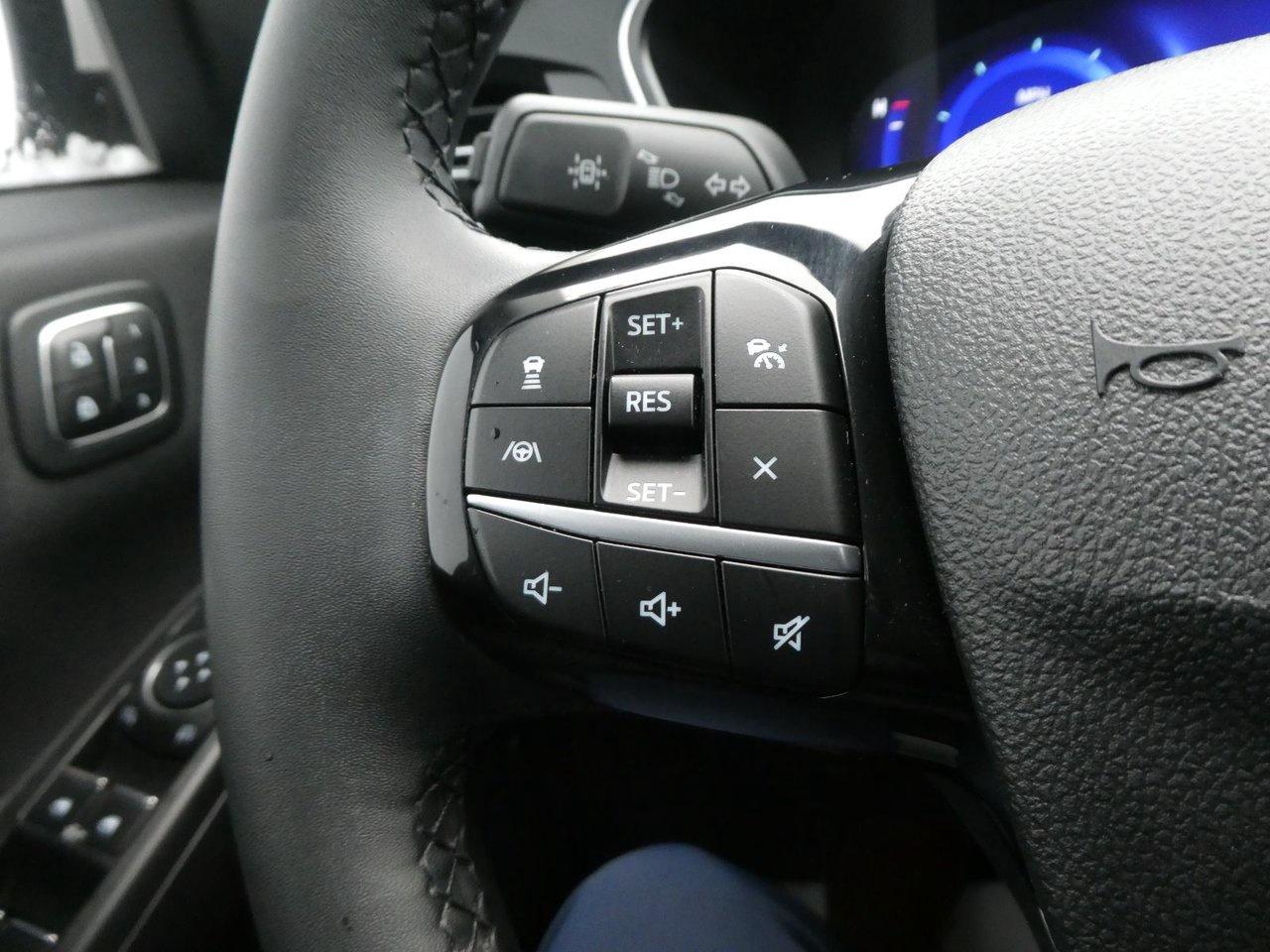 2022 Ford Escape Titanium Titanium Photo