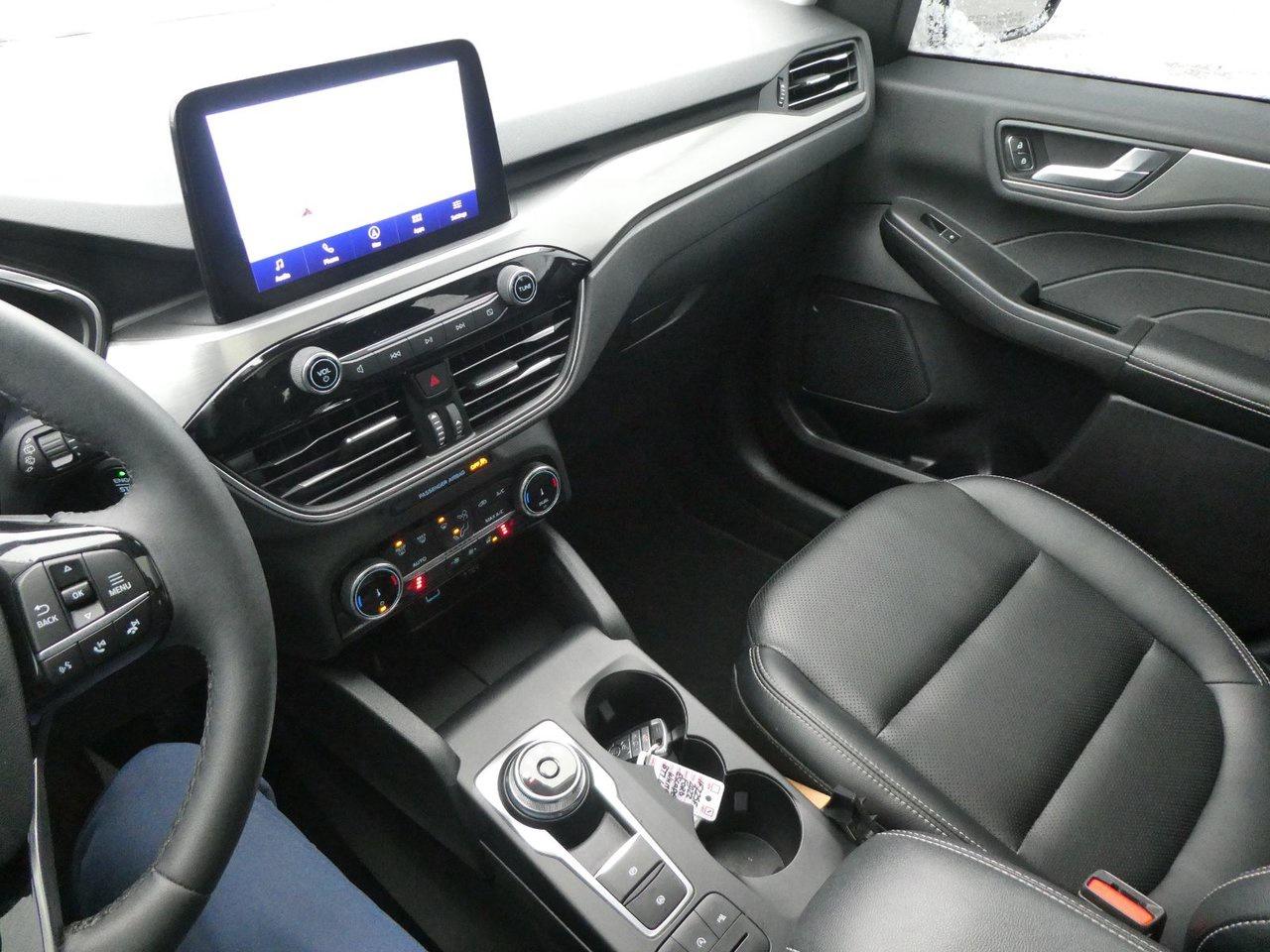 2022 Ford Escape Titanium Titanium Photo