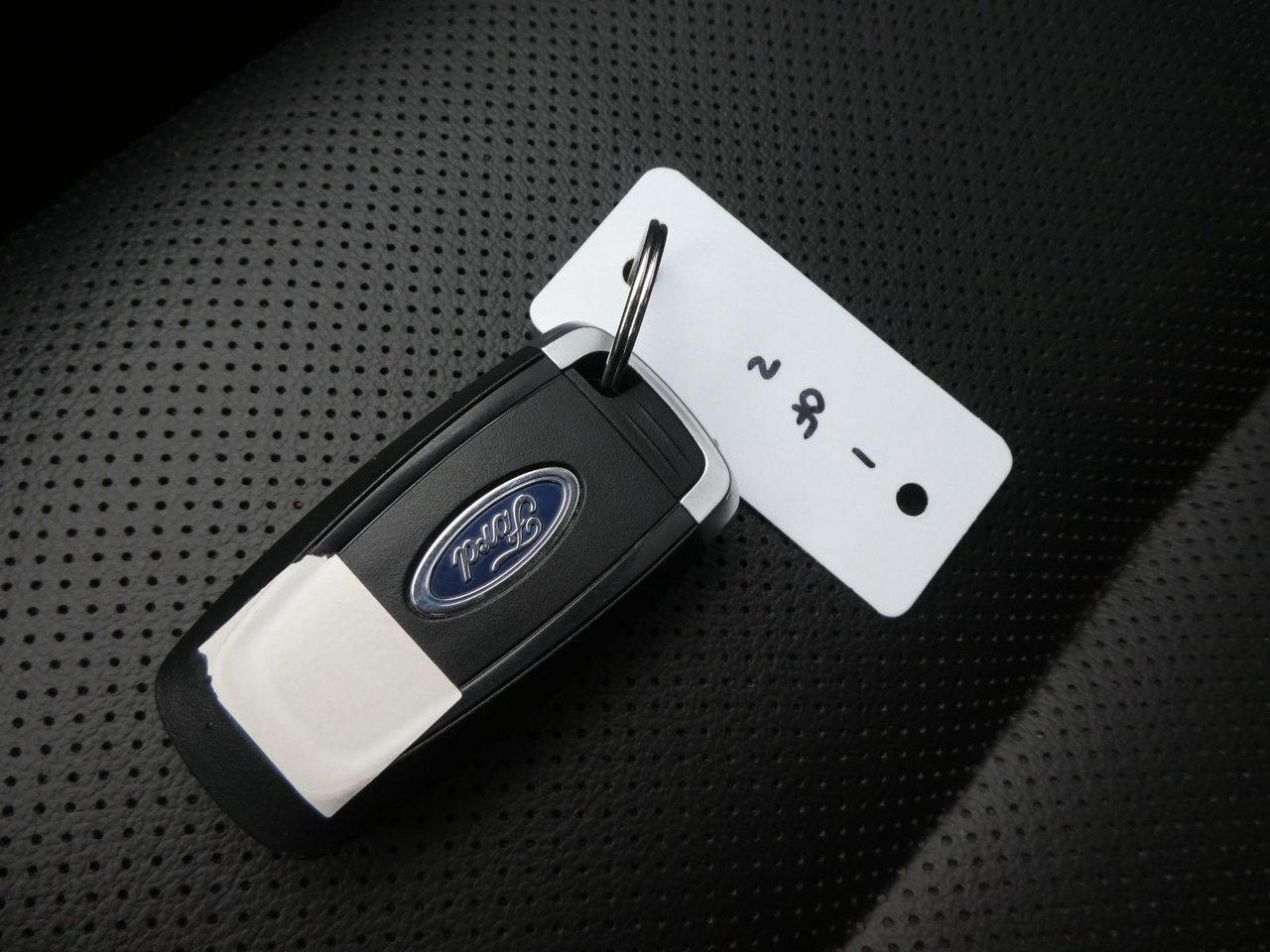 2022 Ford Escape Titanium Titanium Photo