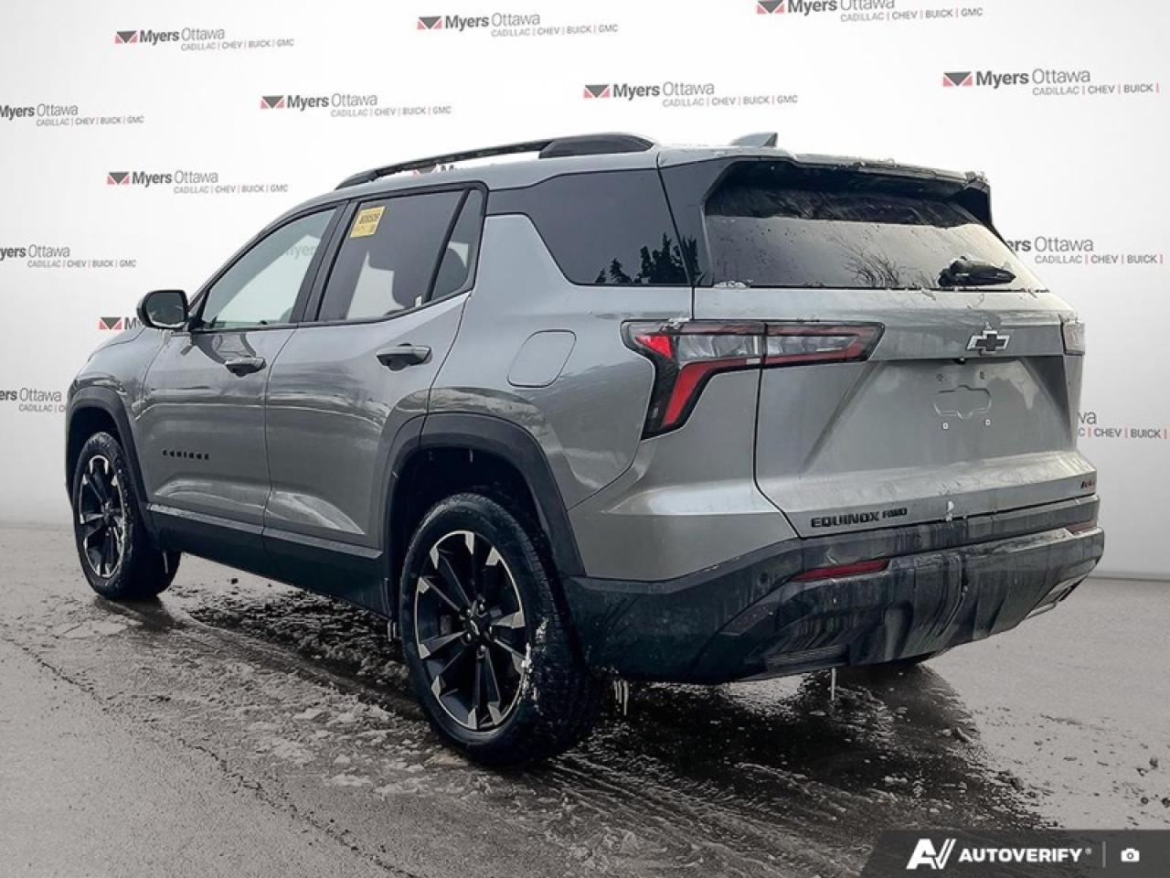 2025 Chevrolet Equinox RS  RS AWD ONE OWNER Photo