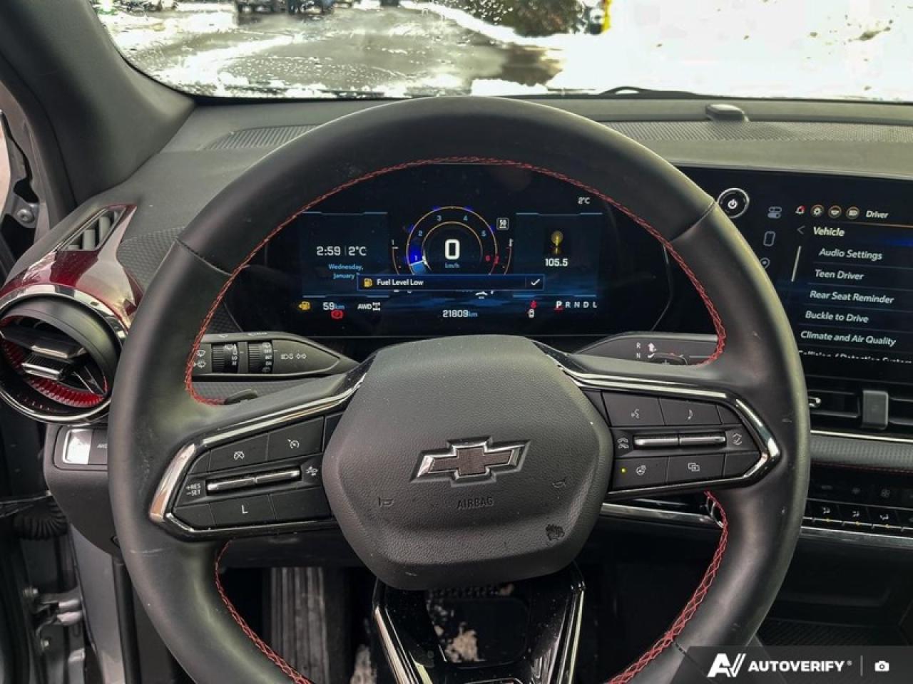 2025 Chevrolet Equinox RS  RS AWD ONE OWNER Photo