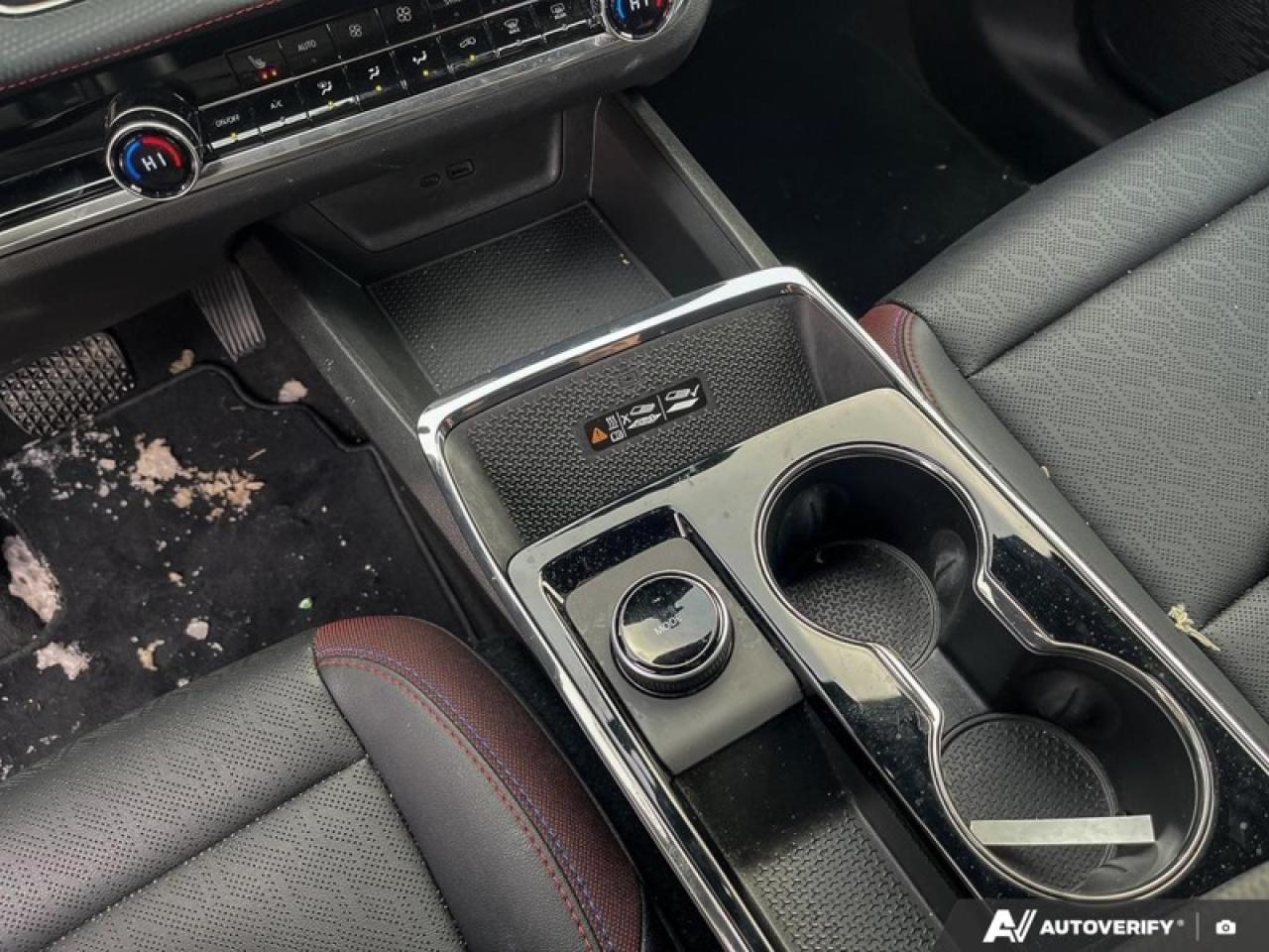 2025 Chevrolet Equinox RS  RS AWD ONE OWNER Photo