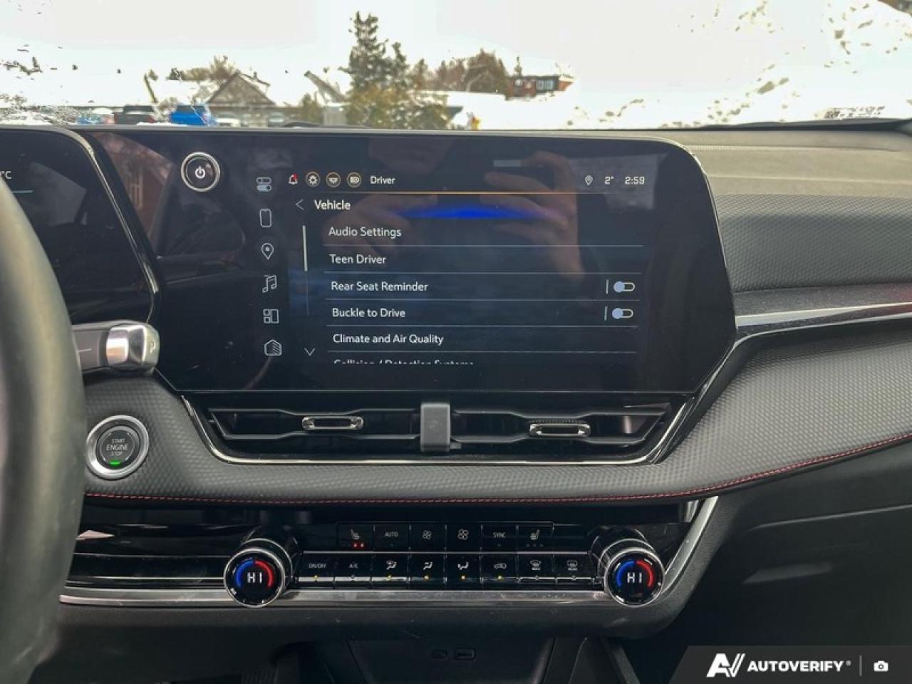 2025 Chevrolet Equinox RS  RS AWD ONE OWNER Photo