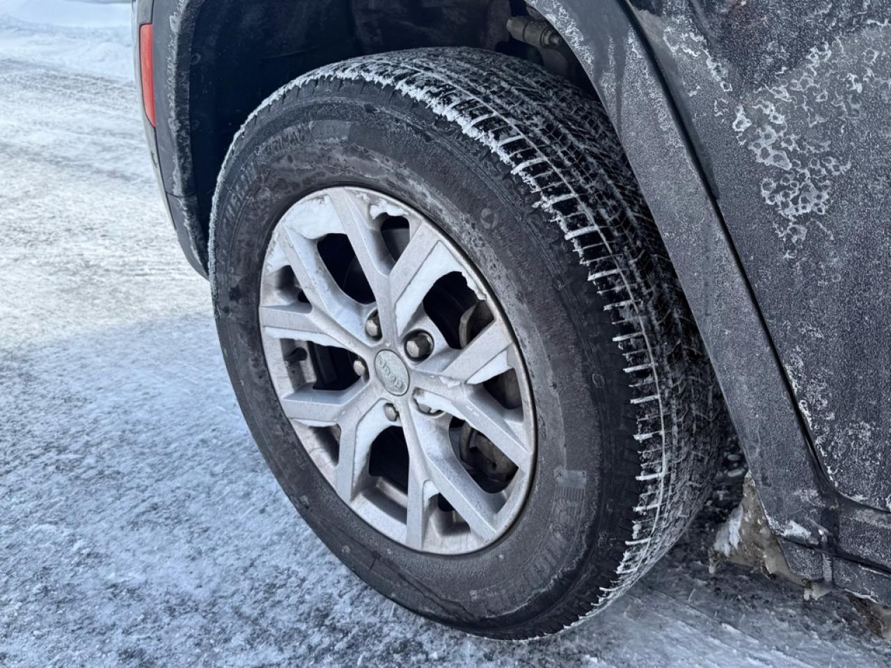 2022 Jeep Grand Cherokee L Limited  - Leather Seats - $136.71 /Wk Photo