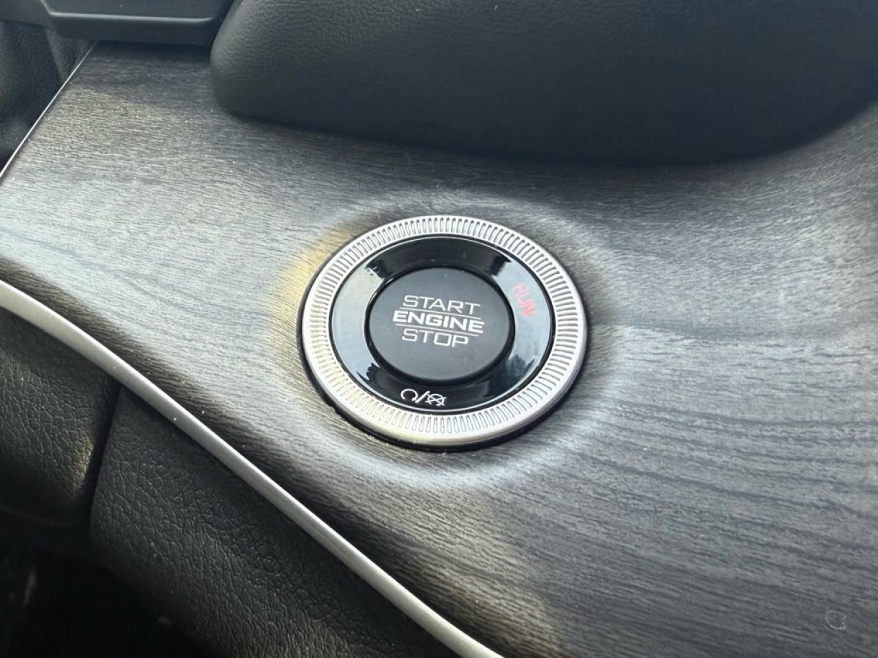 2022 Jeep Grand Cherokee L Limited  - Leather Seats - $136.71 /Wk Photo