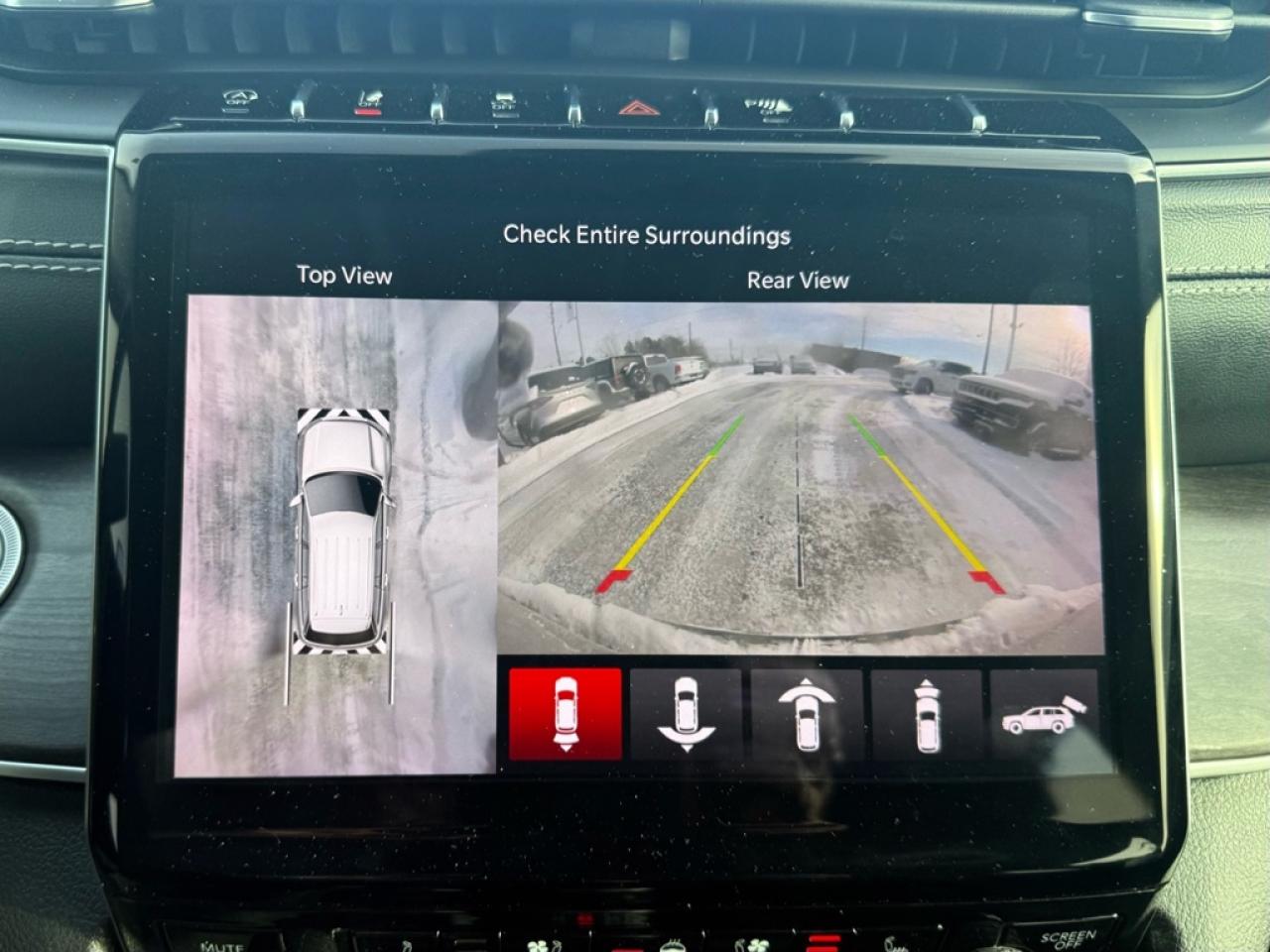 2022 Jeep Grand Cherokee L Limited  - Leather Seats - $136.71 /Wk Photo