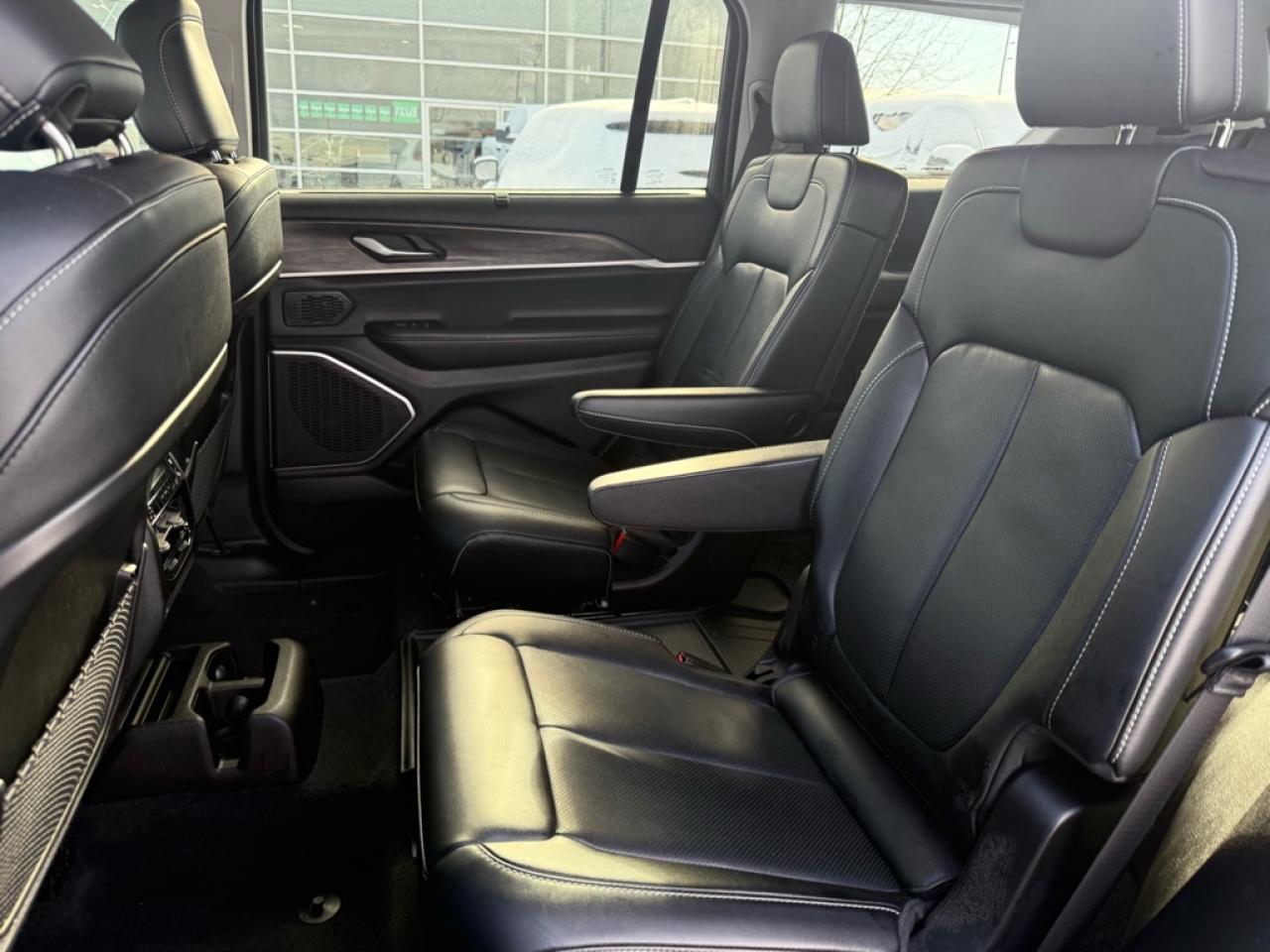 2022 Jeep Grand Cherokee L Limited  - Leather Seats - $136.71 /Wk Photo