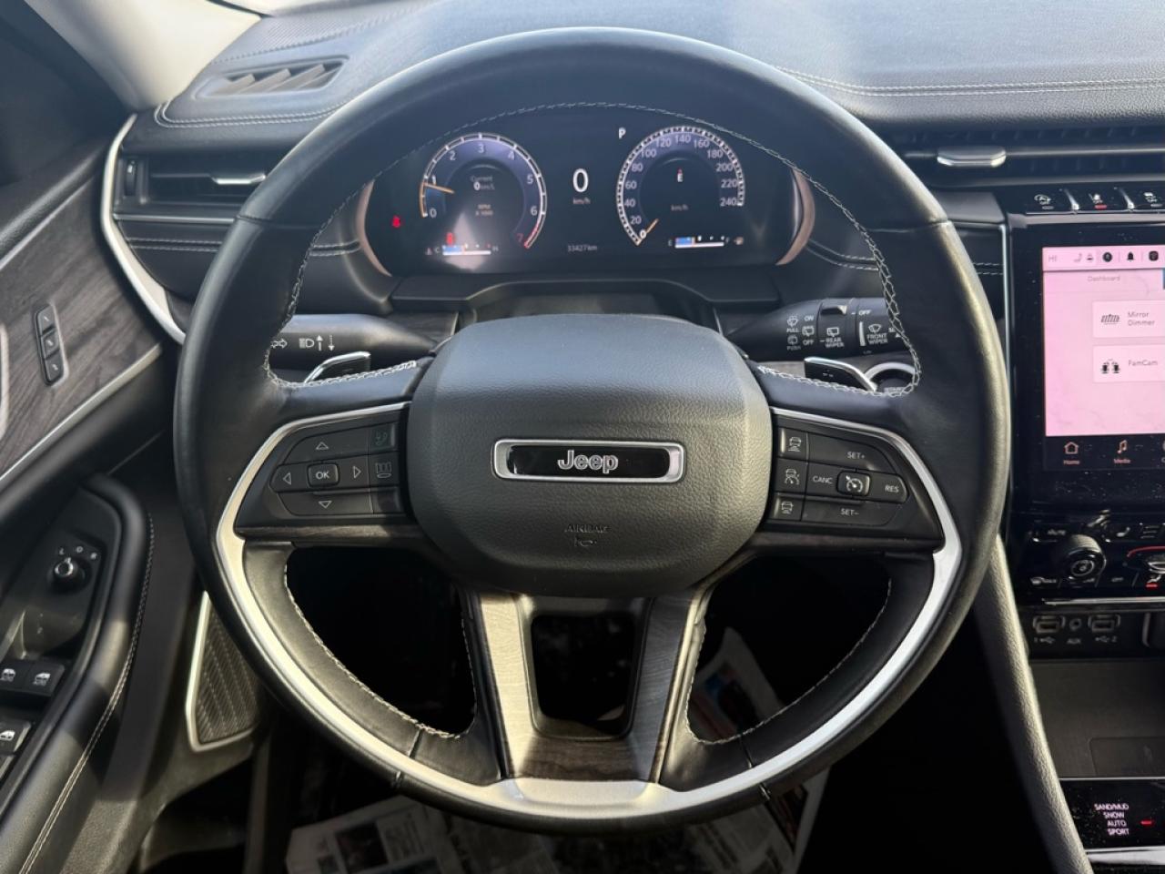 2022 Jeep Grand Cherokee L Limited  - Leather Seats - $136.71 /Wk Photo2