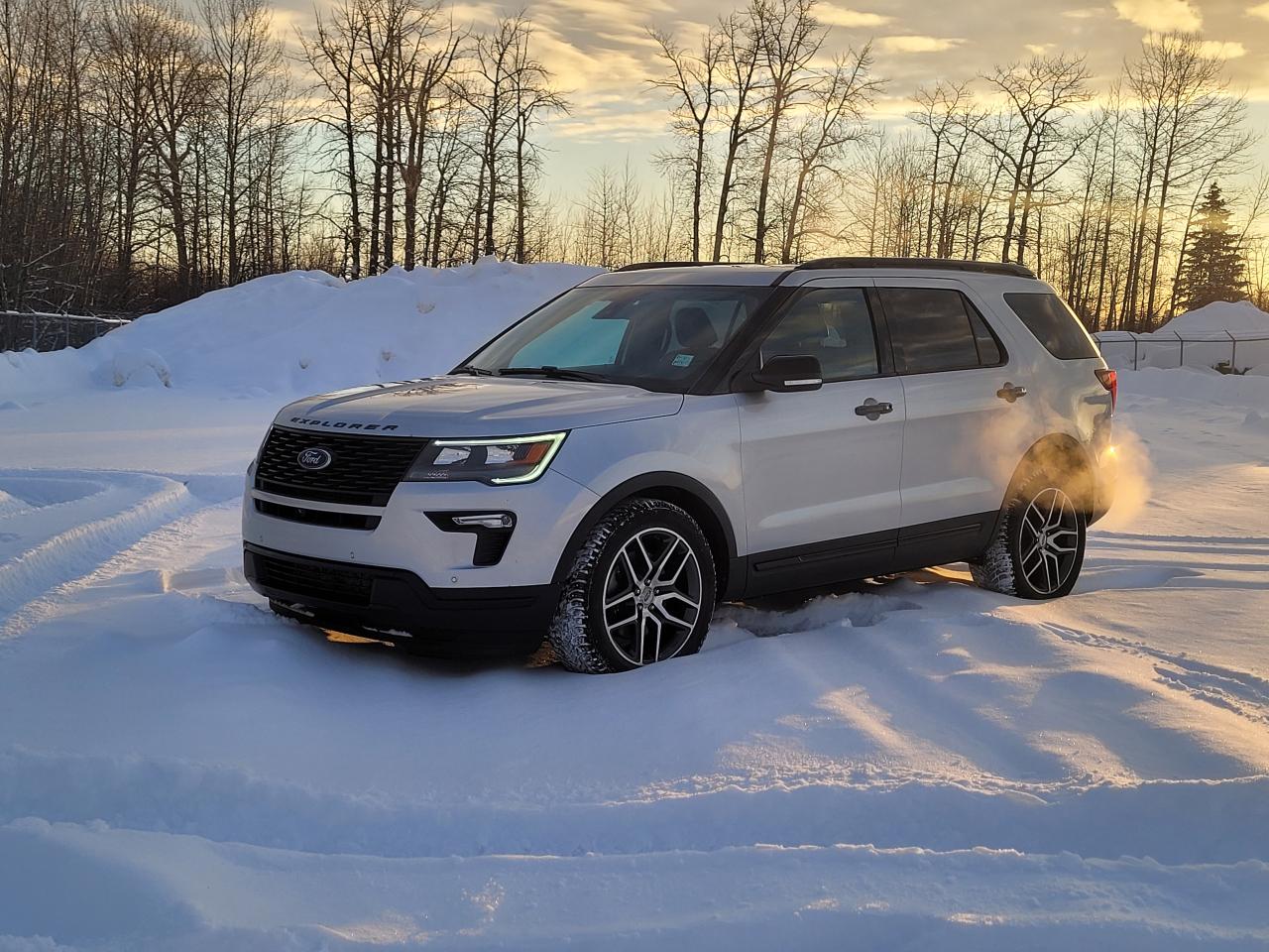2018 Ford Explorer SPORT Photo1