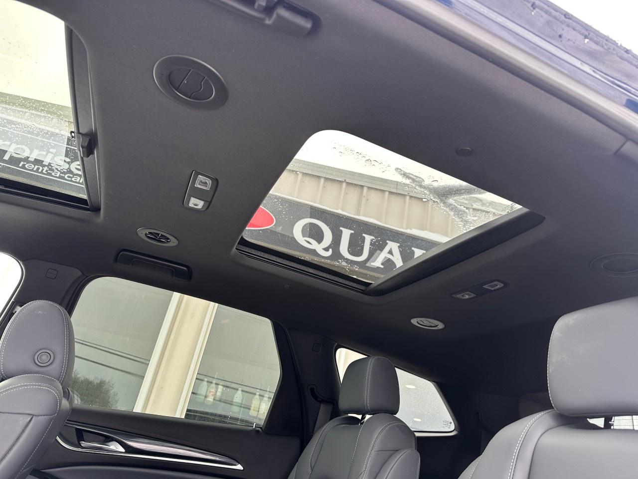 2023 Buick Enclave Essence AWD Photo