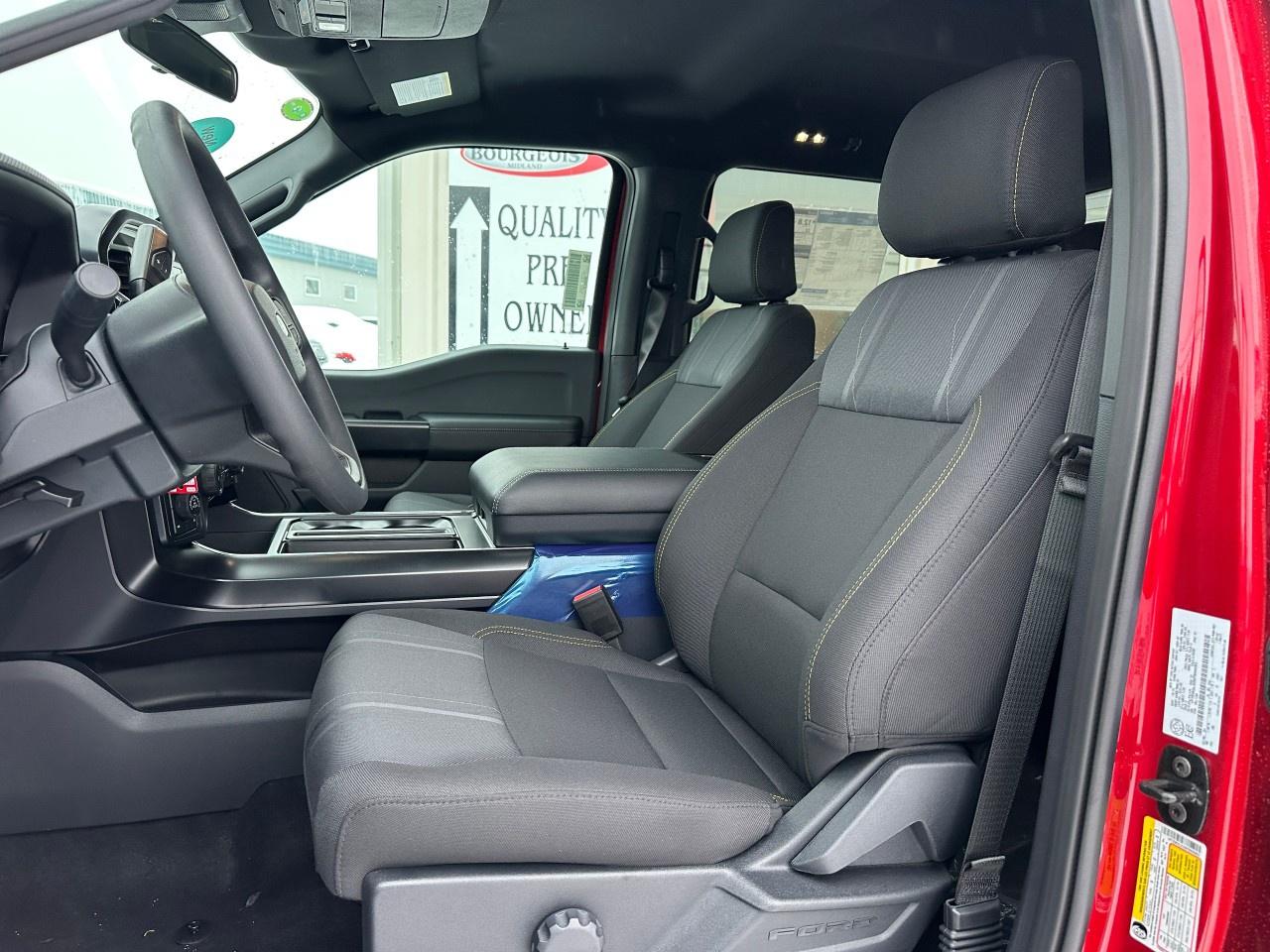 2025 Ford F-150 STX 4WD SuperCrew 5.5' Box Photo