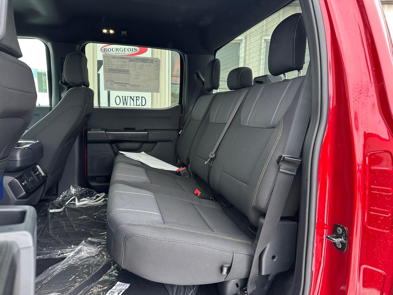 2025 Ford F-150 STX 4WD SuperCrew 5.5' Box Photo