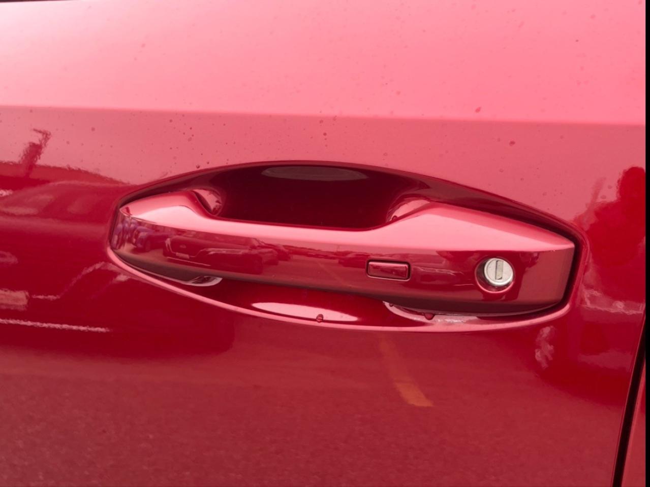 2026 Nissan Kicks S AWD Photo3