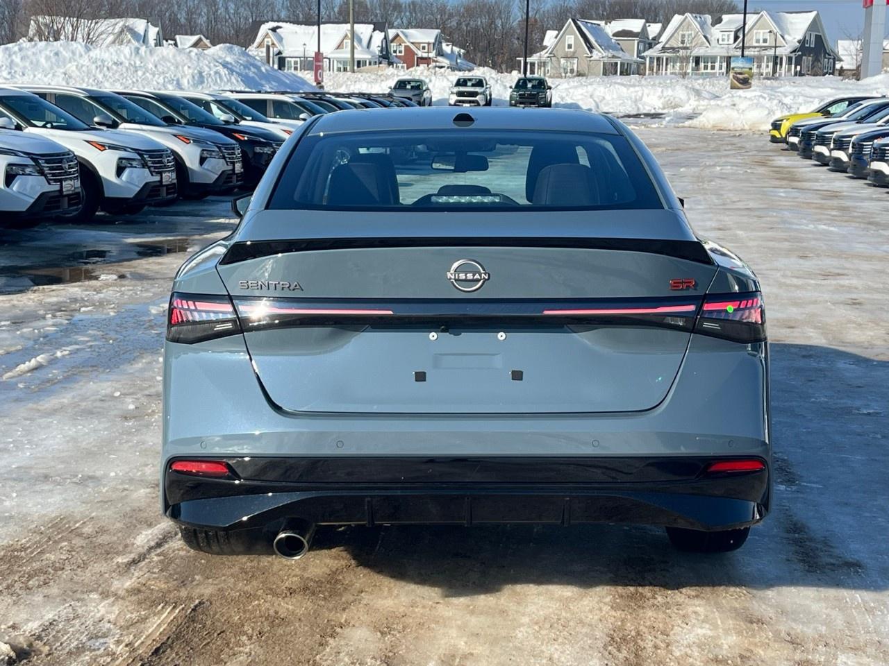 2026 Nissan Sentra SR SEDAN Photo