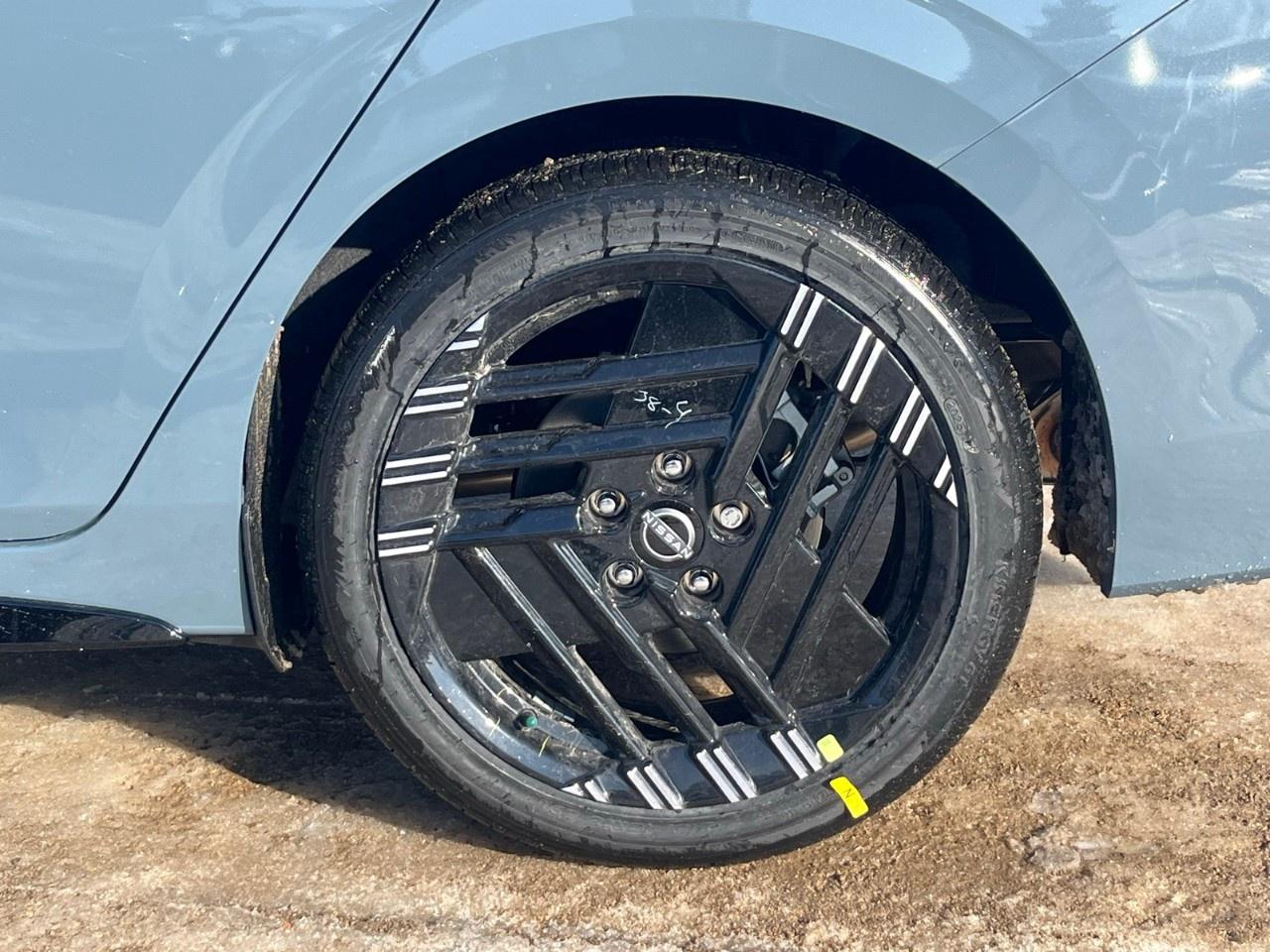 2026 Nissan Sentra SR SEDAN Photo