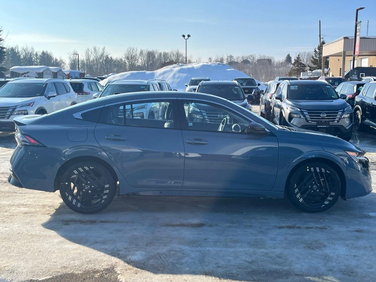 2026 Nissan Sentra SR SEDAN Photo