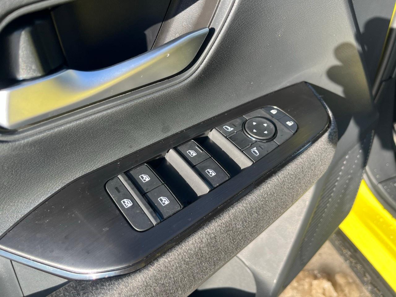 2026 Nissan Kicks SV AWD Photo