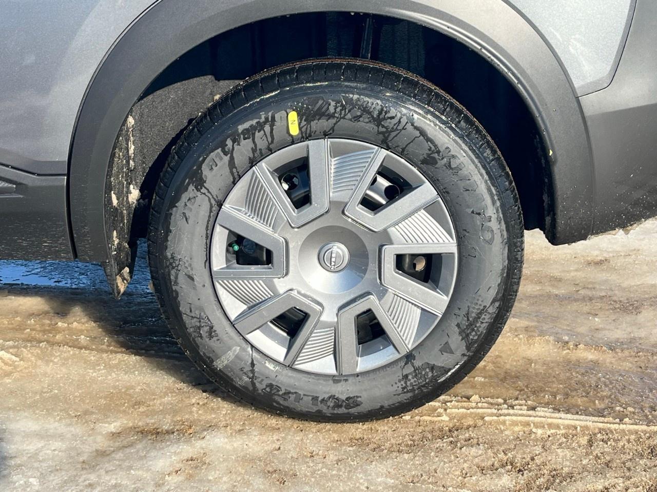 2026 Nissan Kicks S AWD Photo