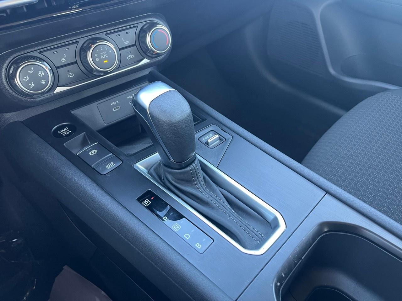 2026 Nissan Kicks S AWD Photo