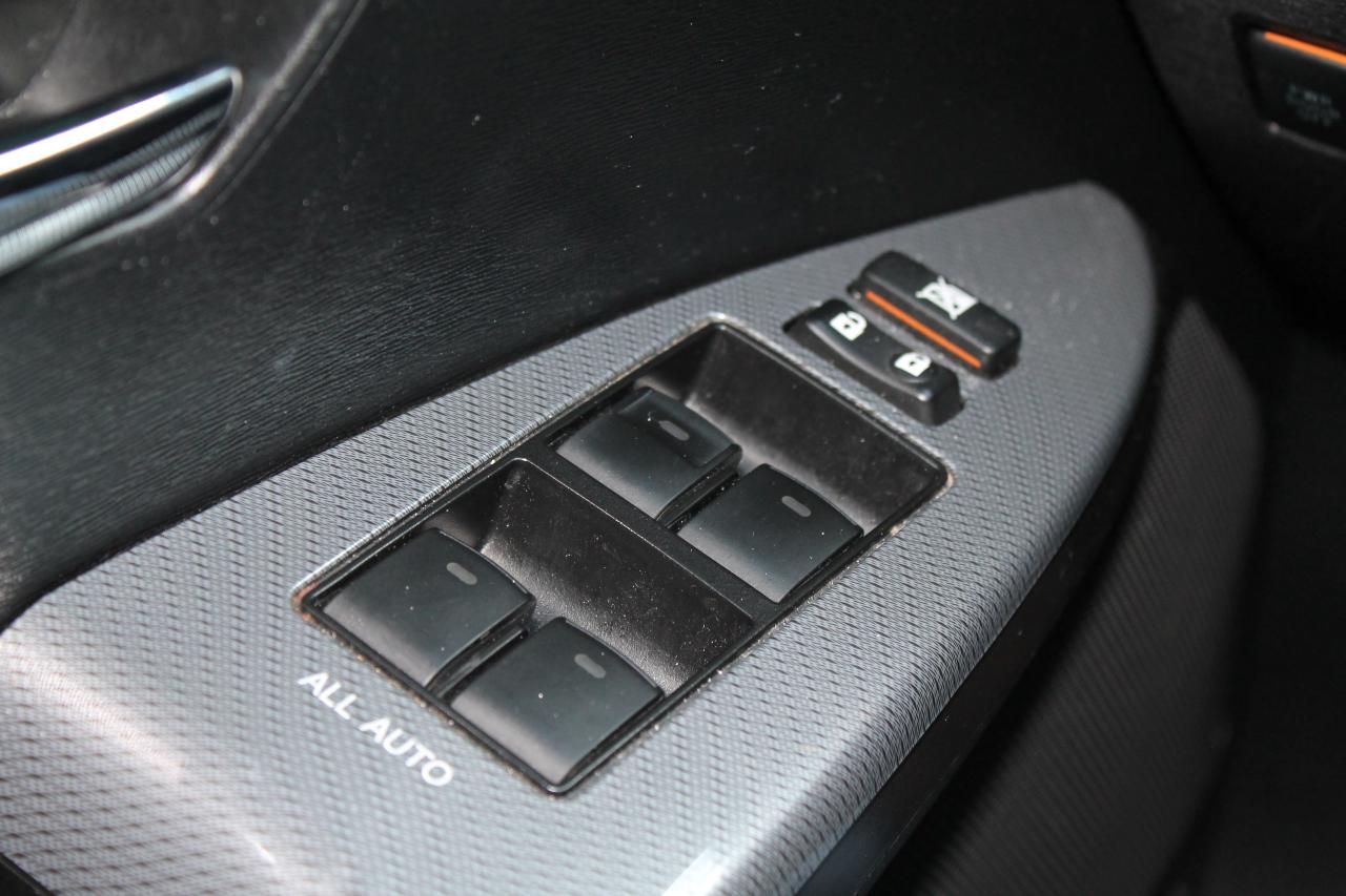 2016 Toyota Venza XLE Photo