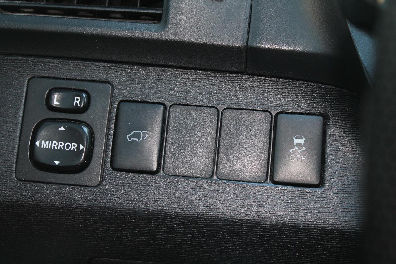 2016 Toyota Venza XLE Photo