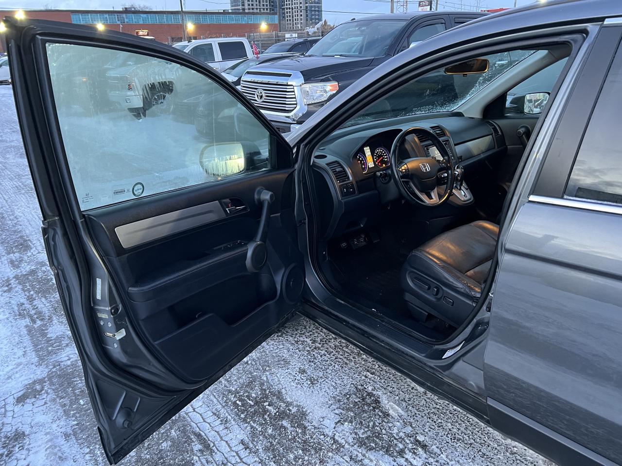 2010 Honda CR-V EX-L WITH NAVIGATION Photo