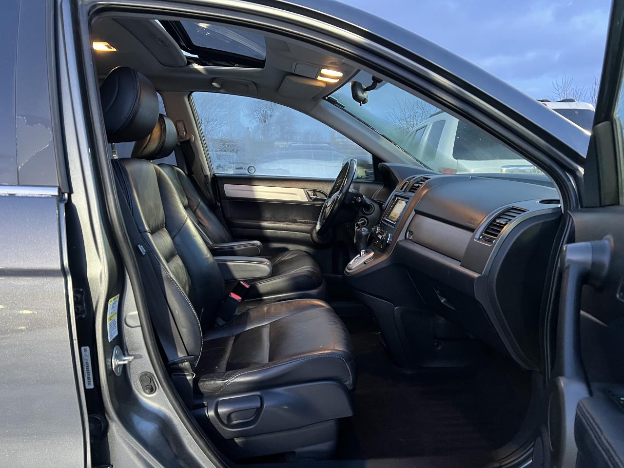 2010 Honda CR-V EX-L WITH NAVIGATION Photo