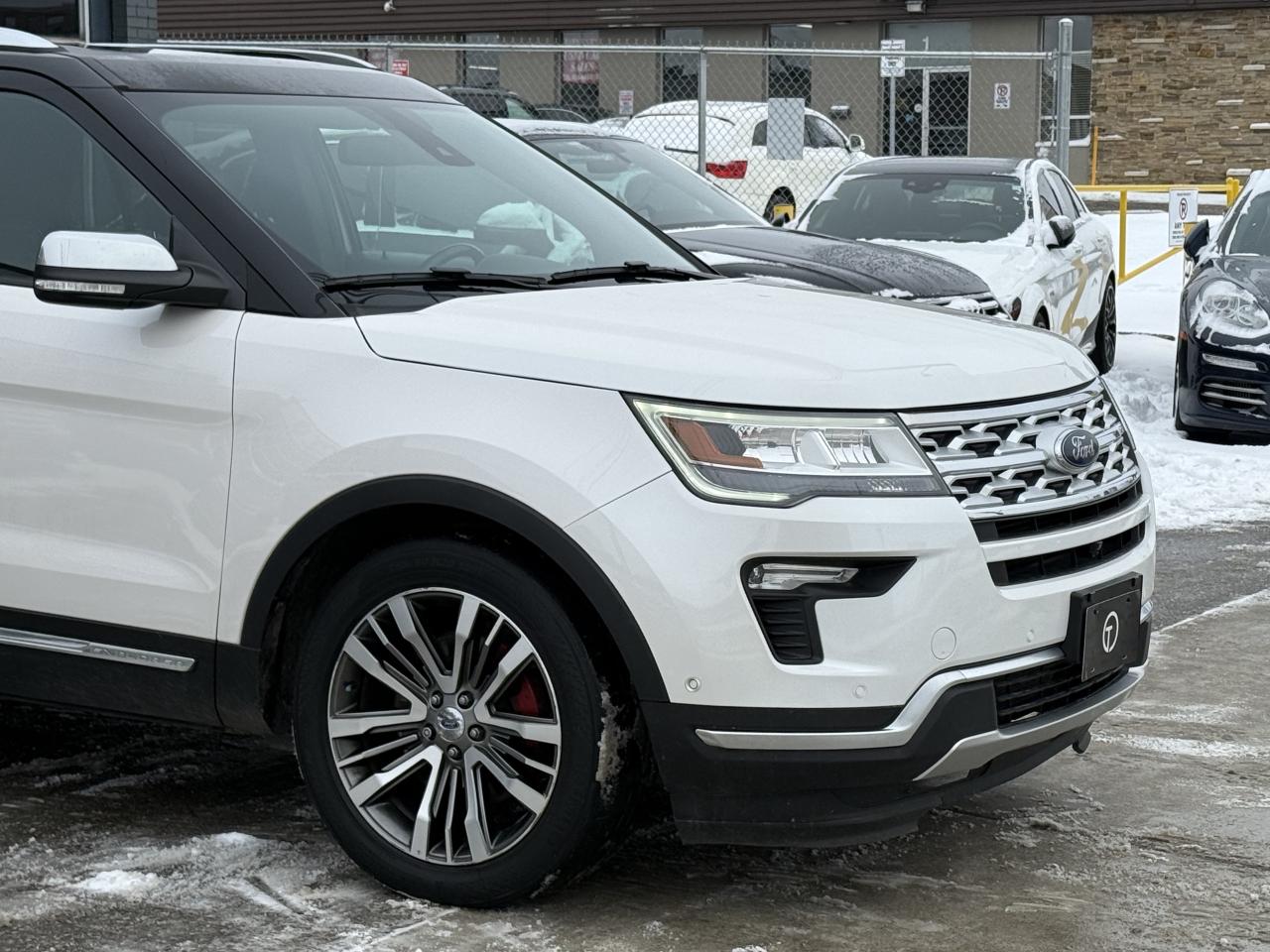 2018 Ford Explorer PLATINUM | PANO | 7 SEATER | Photo