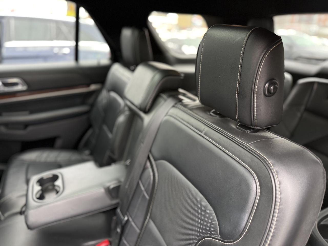 2018 Ford Explorer PLATINUM | PANO | 7 SEATER | Photo