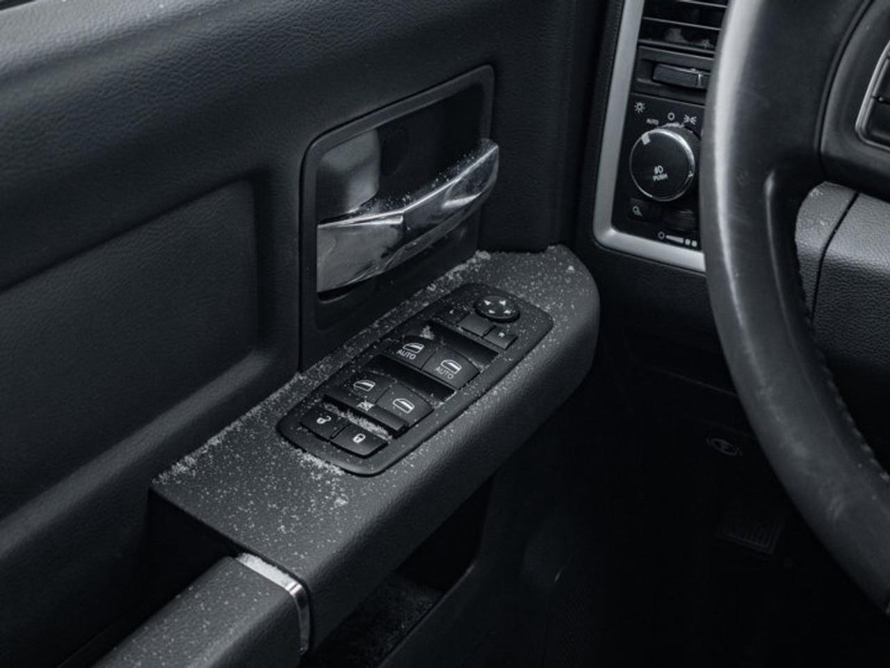 2012 RAM 1500 SPORT Photo