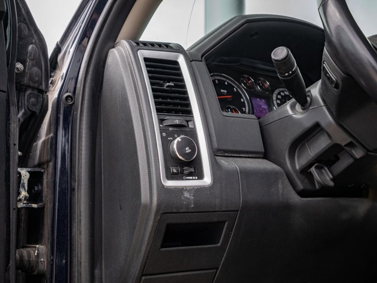 2012 RAM 1500 SPORT Photo