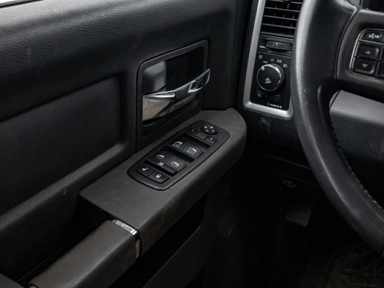 2012 RAM 1500 SPORT Photo