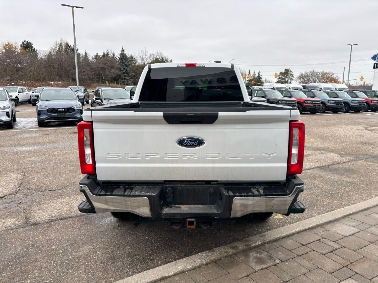 2024 Ford F-250 XLT, CREW CAB, 7.3L GAS ENGINE! SHORT BOX! Photo